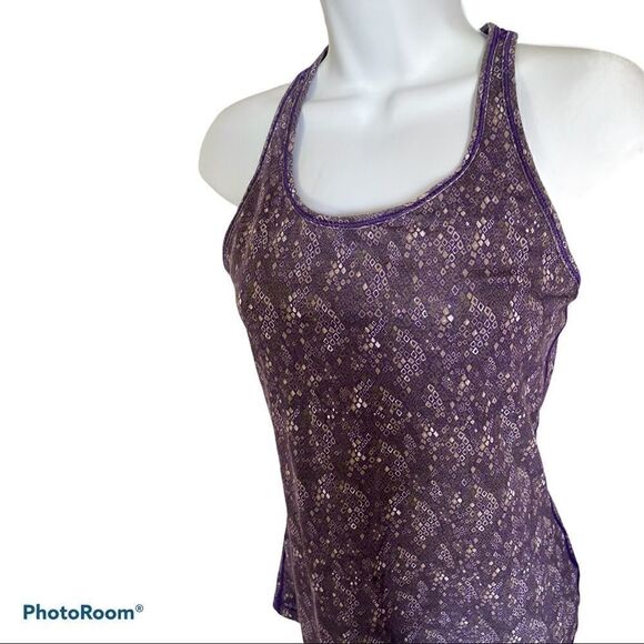 Nike Dri-Fit Slim Fit Top! sports Bra, Size Medium - Picture 4 of 4